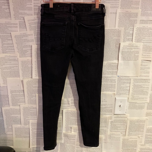 Black American Eagle jeans - Picture 2 of 5
